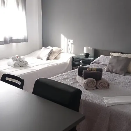 Tu Hogar 16 Pax Parking,piscina Y Desayuno Incluido Ronda