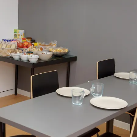 Tu Hogar 16 Pax Parking,piscina Y Desayuno Incluido Apartmán Ronda